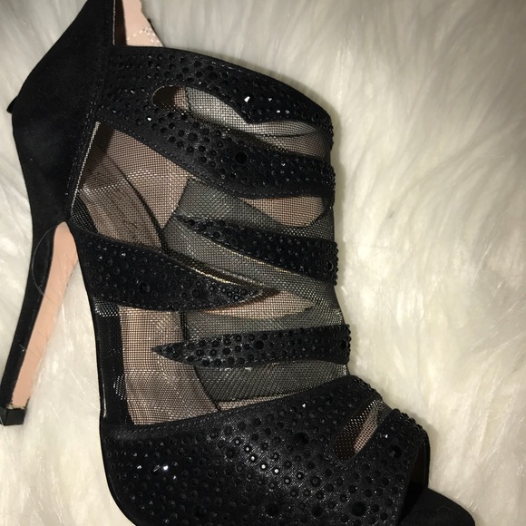 Heels - Picture 6 of 8